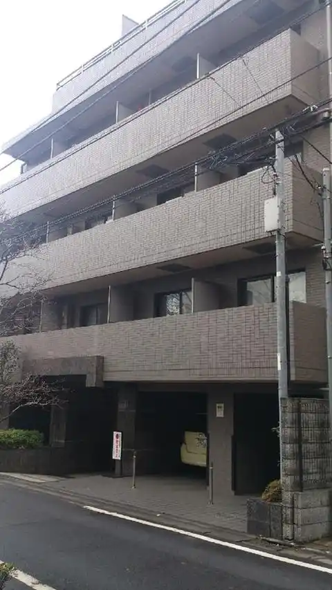 ルーブル芦花公園
